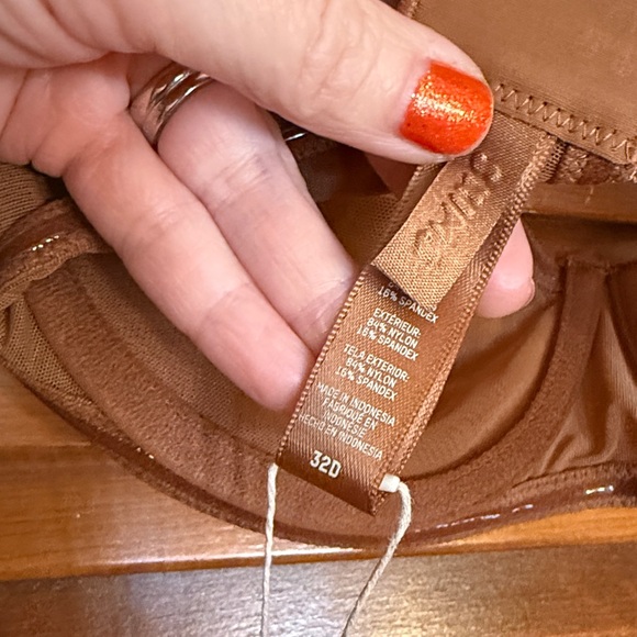 NEW Skims Underwire Bra - Picture 4 of 5